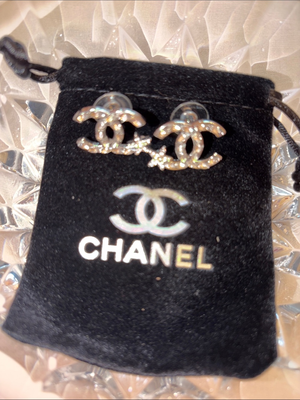 CHANEL Crystal CC Logo Stud Earrings - Gold Tone